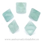 Octaedru fluorina verde