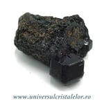 Granat negru ( melanit )