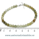 Bratara granat verde rotund fatetat - 4,4 mm