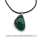 Pandantiv malachit cu snur si cutie