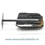 Turmalina pe suport de metal