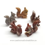 Figurina steatit veverita