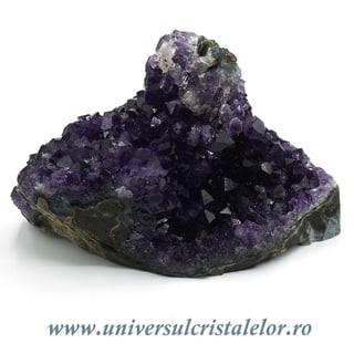 Ametist cu baza mineral unicat m13