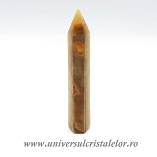 Aragonit varf cu baza m1