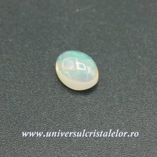 Opal nobil Etiopia cabochon m10