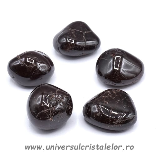 Granat brun piatra rulata