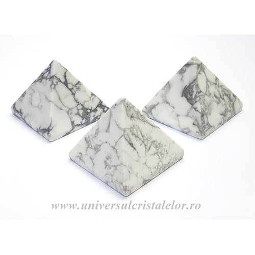 Piramida howlit - 4cm