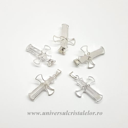 Pandantiv cristal de stanca cruciulita