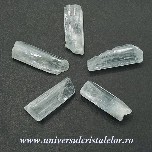 Acvamarin piatra bruta m2