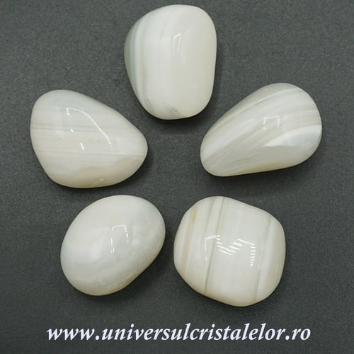 Agat alb piatra rulata