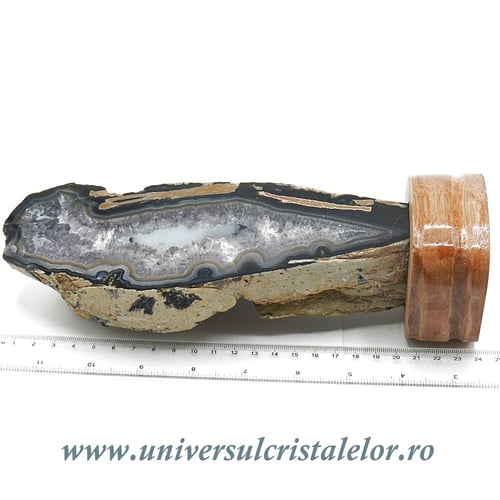 Agat pe suport de lemn unicat m01