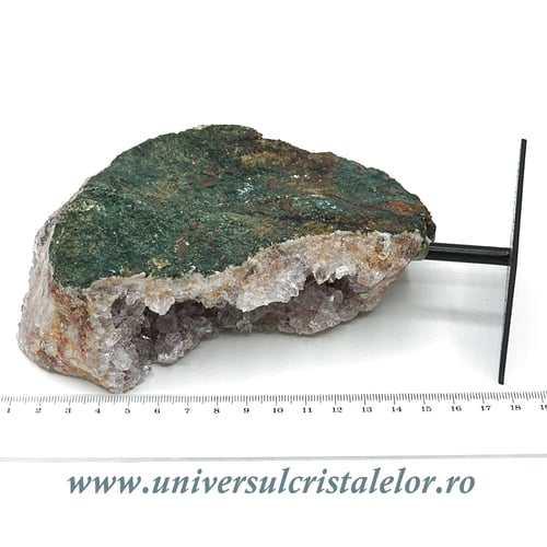 Ametist roz pe suport de metal mineral unicat m05