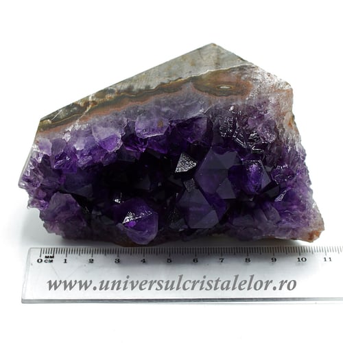 Ametist cu baza mineral unicat m24