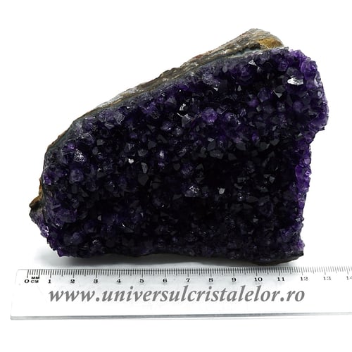 Ametist cu baza mineral unicat m50