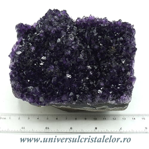 Ametist cu baza mineral unicat m43
