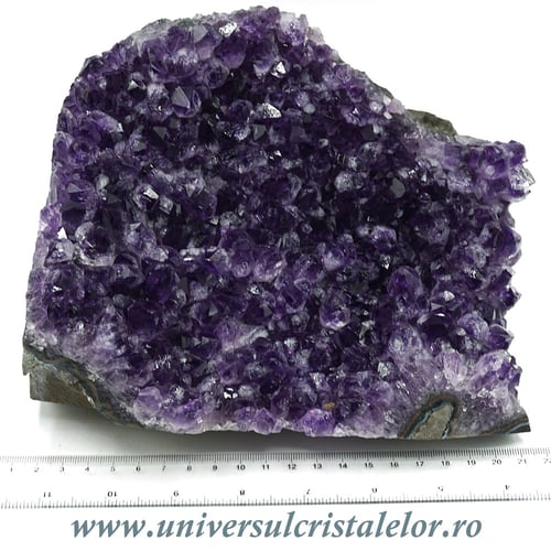 Ametist cu baza mineral unicat m17