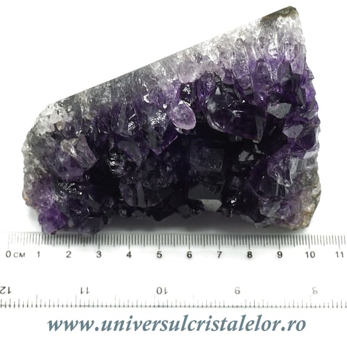Ametist cu baza mineral unicat m40