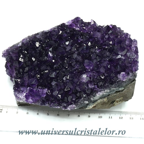 Ametist cu baza mineral unicat m46