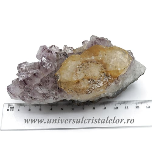 Ametist cu calcit mineral unicat m02