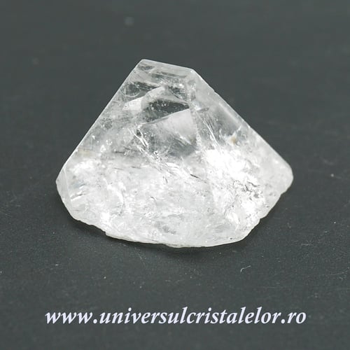 Piramida apofilit unicat m01