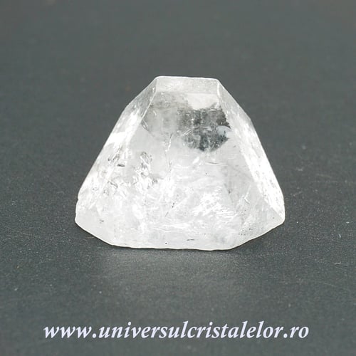 Piramida apofilit unicat m06