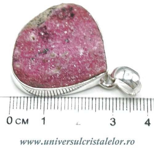 Pandantiv cobalto-calcit