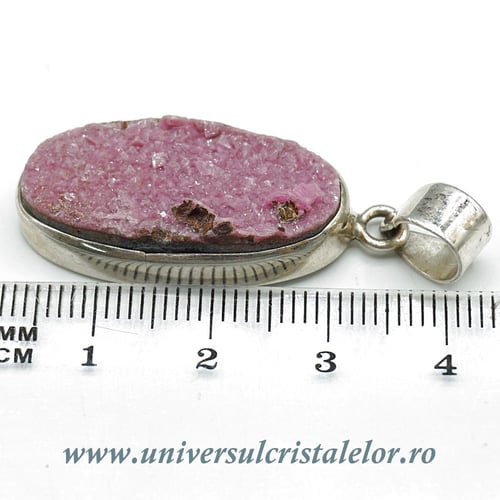 Pandantiv cobalto-calcit