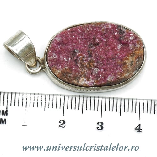 Pandantiv cobalto-calcit