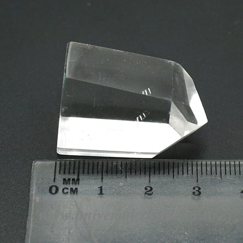 Cristal de stanca varf cu baza slefuit