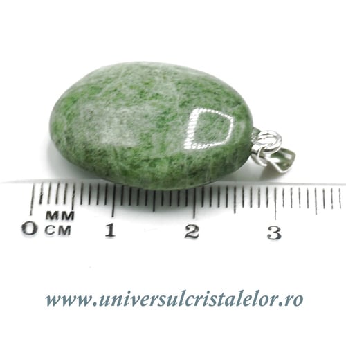 Pandantiv cromdiopsid