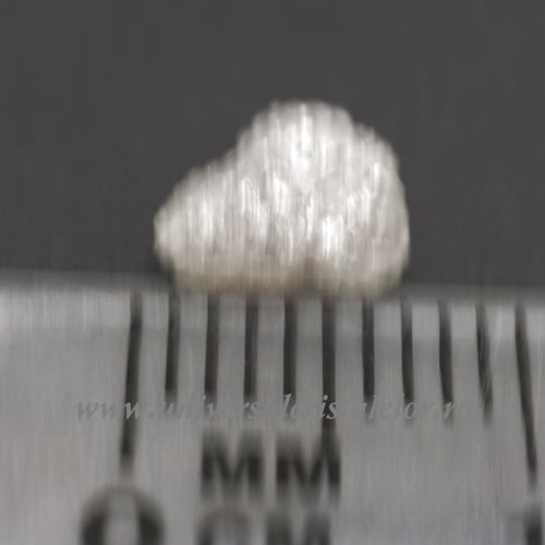 Diamant brut unicat m6