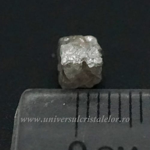 Diamant brut unicat m5