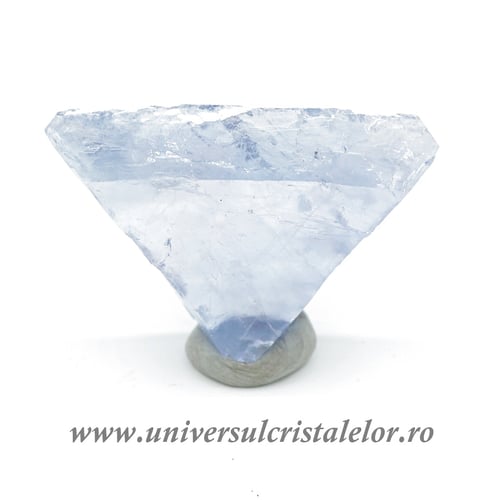 Fluorina albastra mineral unicat m5