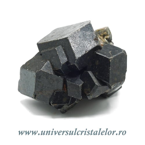 Granat negru ( melanit )