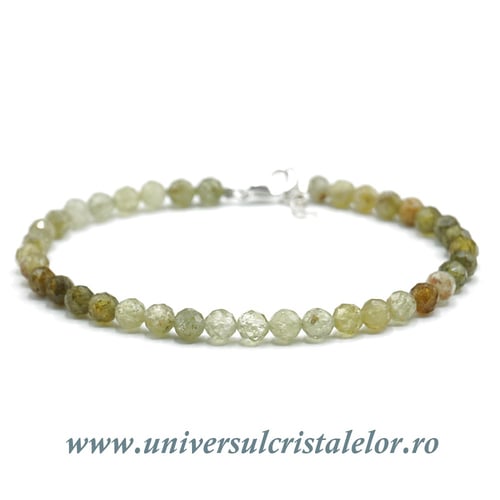 Bratara granat verde rotund fatetat - 4,4 mm