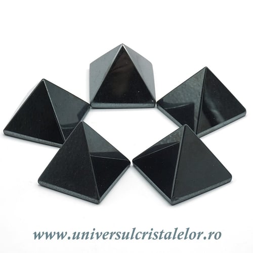 Piramida hematit - 4cm