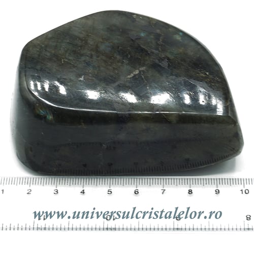 Sculptura labradorit