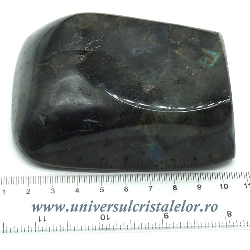 Sculptura labradorit