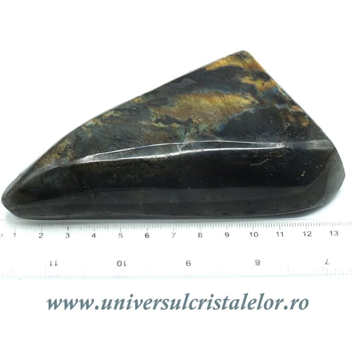 Sculptura labradorit