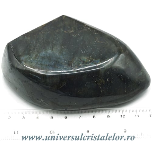 Sculptura labradorit