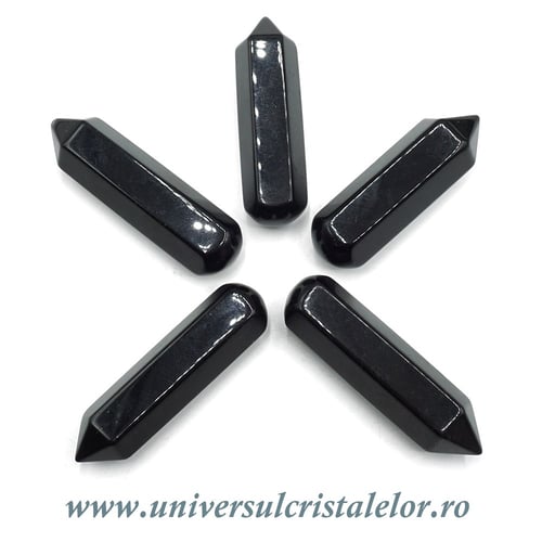 Bagheta obsidian negru cu un varf