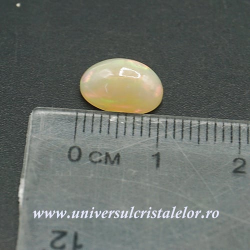 Opal nobil Etiopia cabochon m02