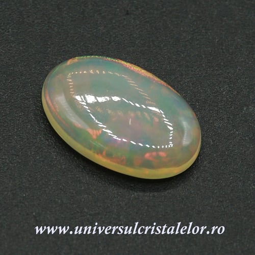 Opal nobil Etiopia cabochon m15