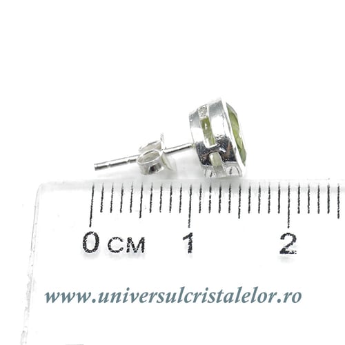 Cercei peridot oval fatetat - 7 /9 mm