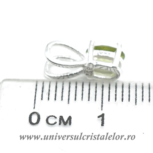 Pandantiv peridot oval fatetat