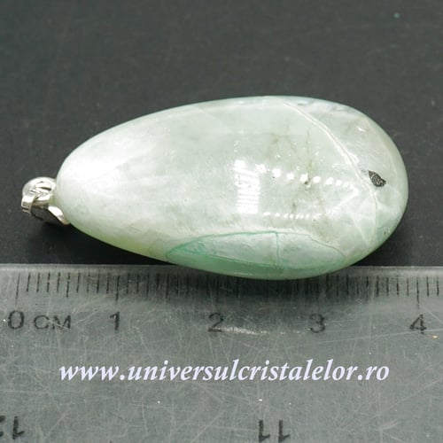 Pandantiv piatra lunii verde