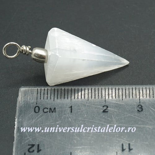 Pandantiv selenit slefuit m1