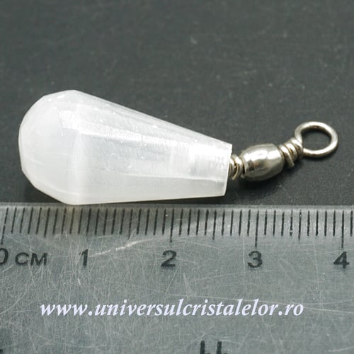 Pandantiv selenit slefuit m2