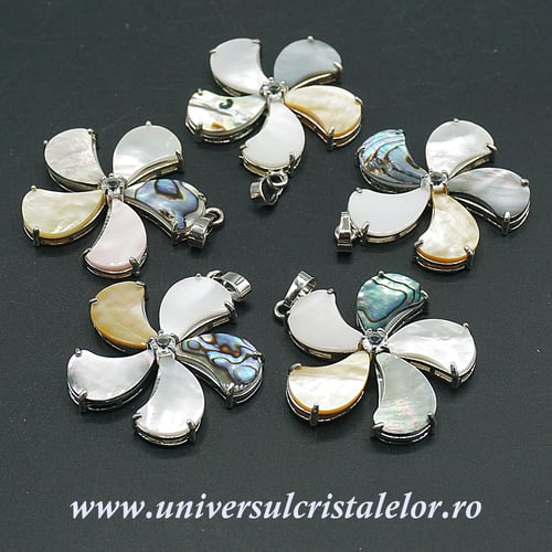 Pandantiv scoica paua si sidef floare