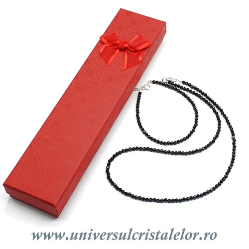 Set spinel bratara , colier si cutie